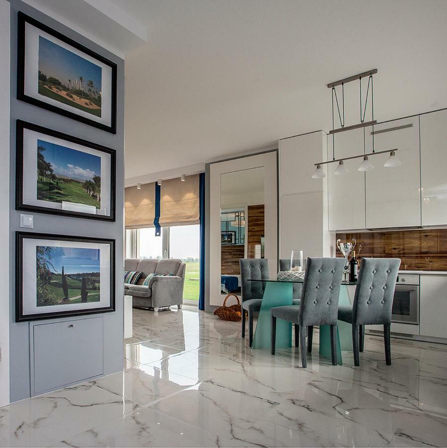 Golf Apartament W Sobieniach Sobienie Jeziory Екстер'єр фото